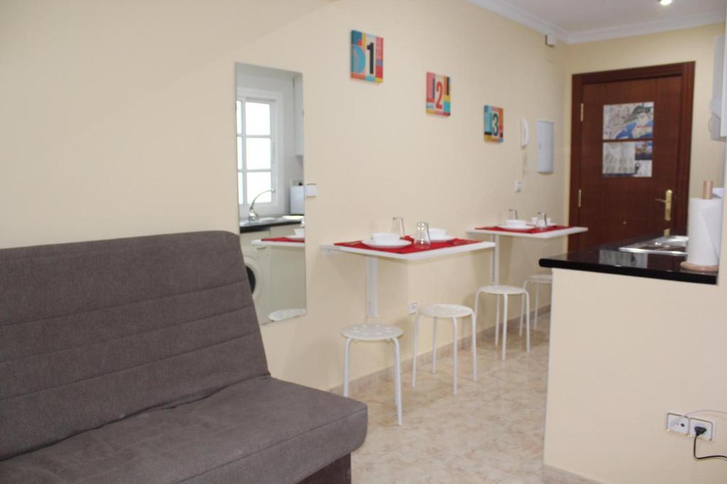 Posedenie v ubytovaní Nice and New Studio close to the city center 3ºA