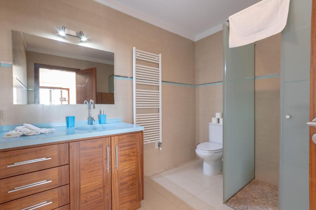 A bathroom at Villa Es Sequer