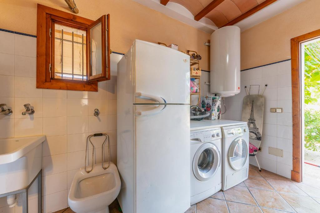A bathroom at Finca Can Diego