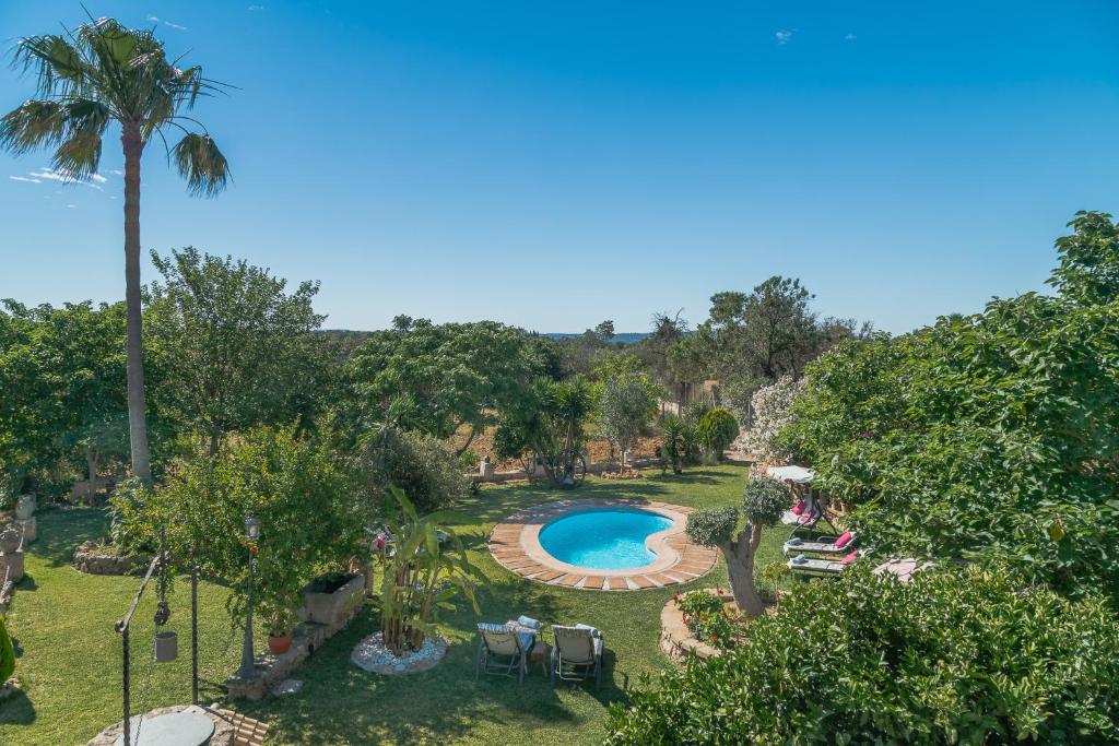 The swimming pool at or close to Finca Can Diego