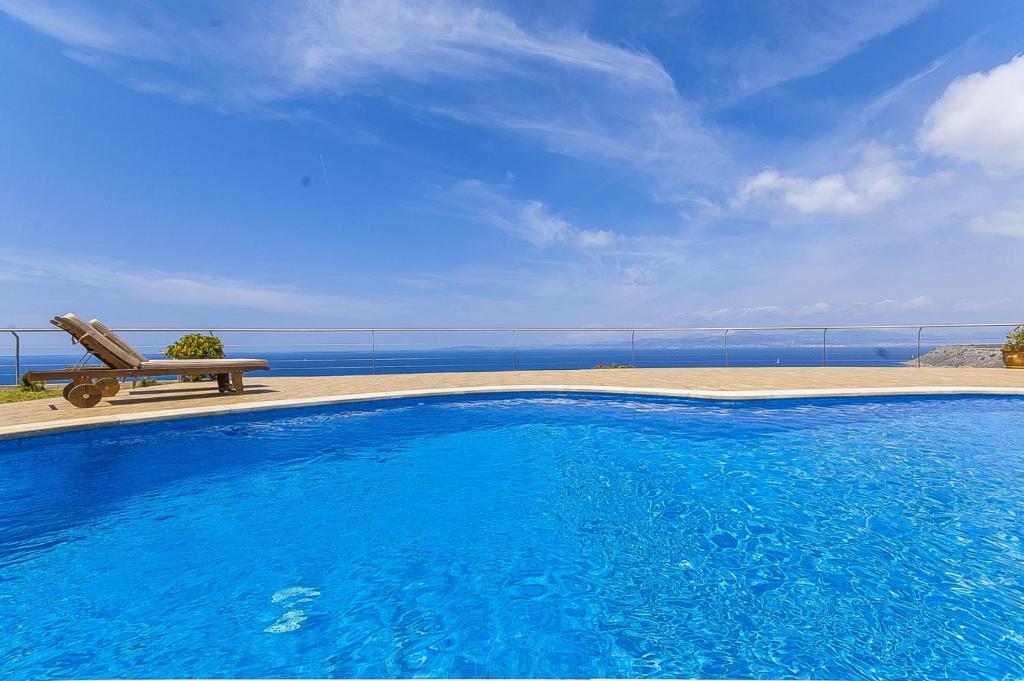 Villas YupiHome Villa Voramar en Sa Torre, Mallorca