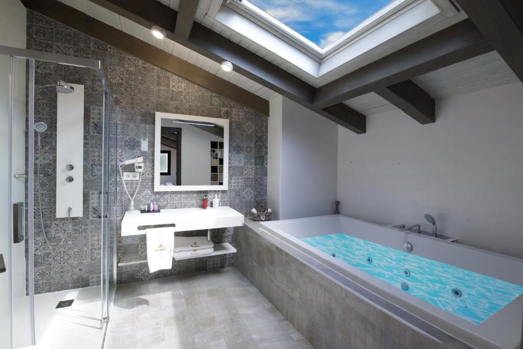 Jacuzzi Hotel Boutique Hostemplo Sagrada Familia Jacuzzi Hotel Boutique Hostemplo Sagrada Familia