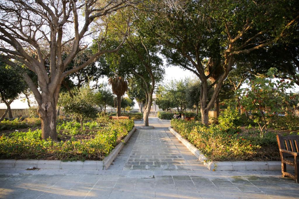 Valletta Triton Apartment - 9