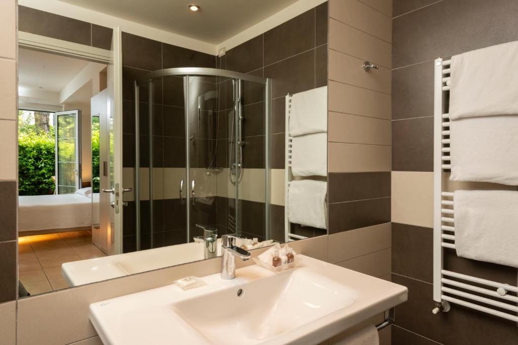 Koupelna v ubytování Accademia Hotel