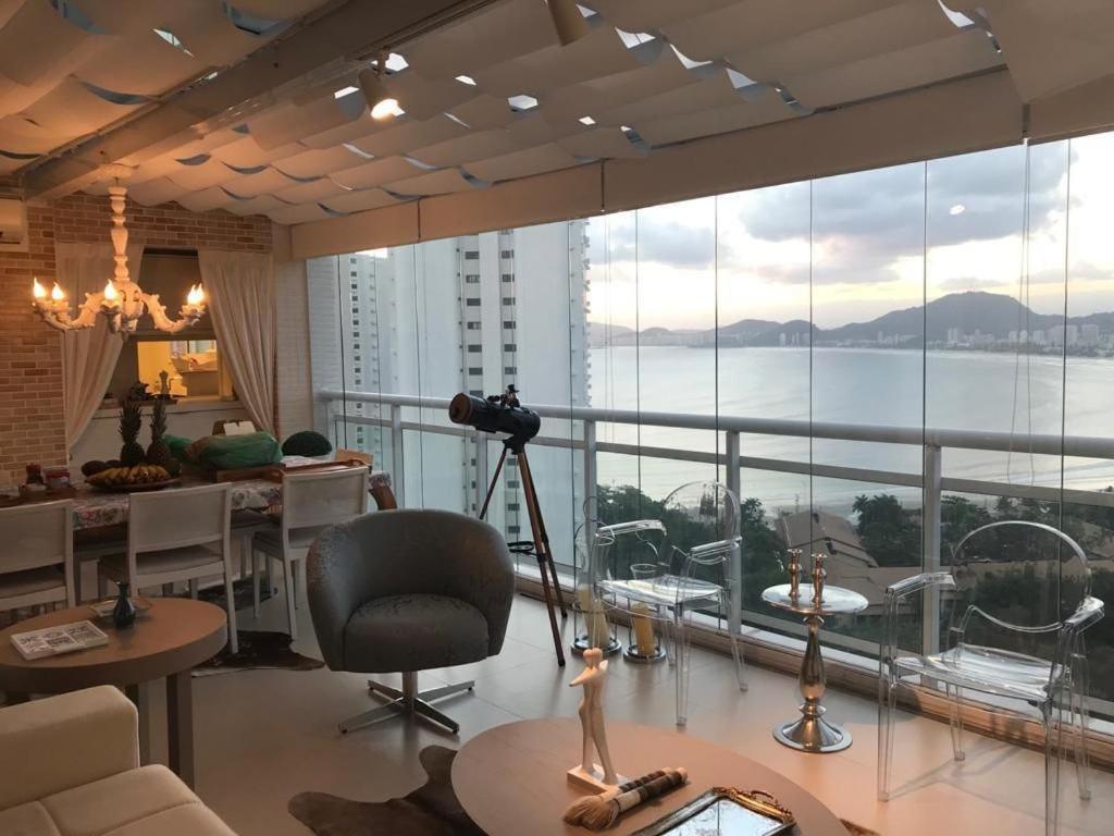  Cobertura Luxo com Vista Praia Enseada
