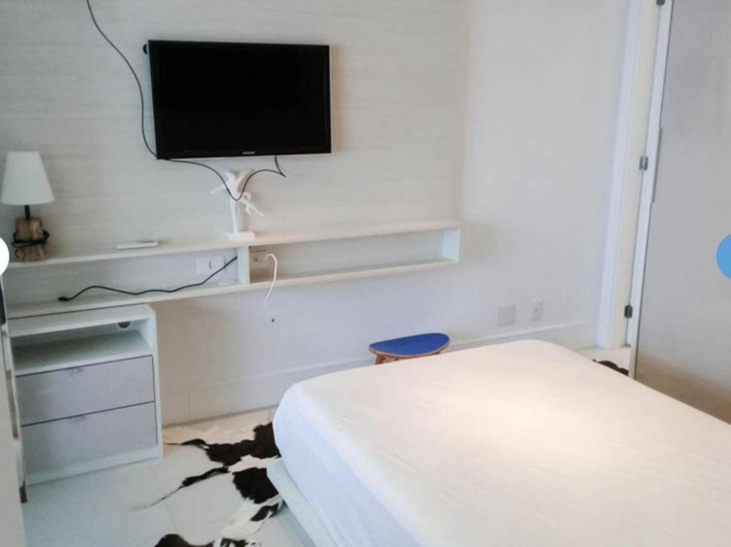  Cobertura Luxo com Vista Praia Enseada