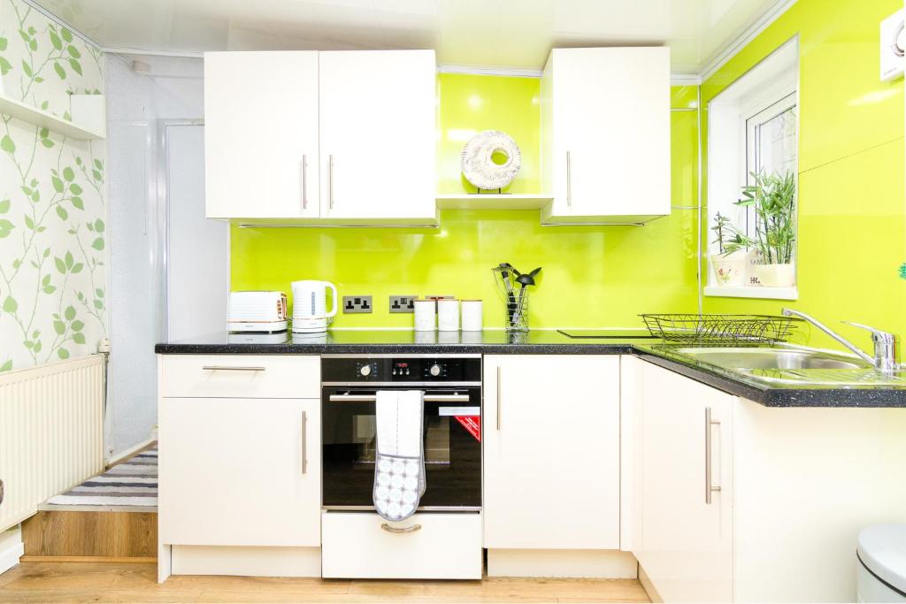 Cozy 1 Bedroom Flat in Kensal Town near Maida Hill for 2 people