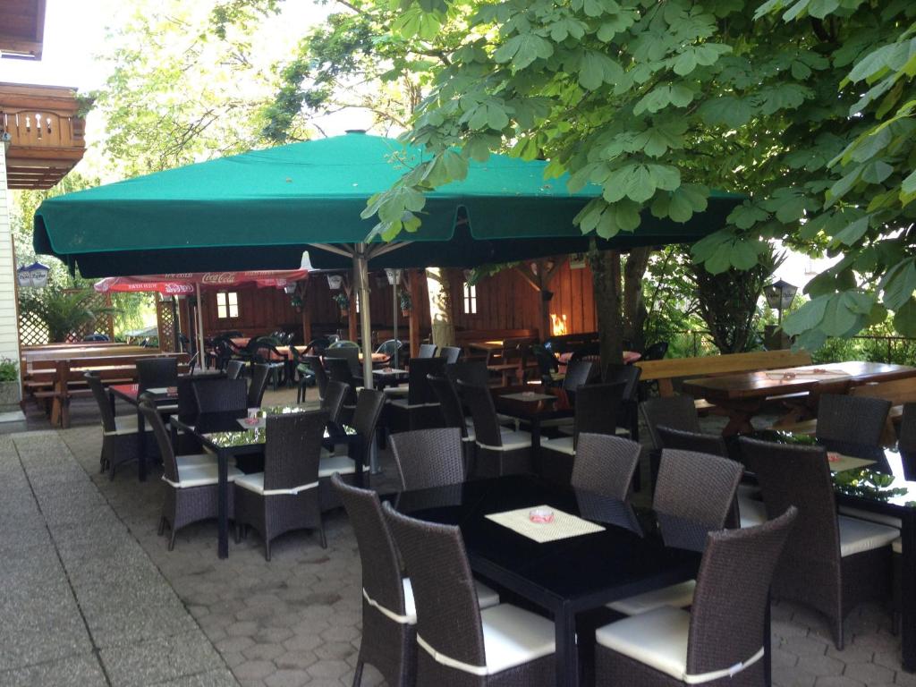 Restaurace v ubytování Hotel Gasthof-Strasser