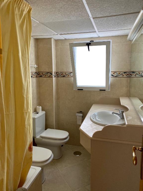Miramar Playa - Aloturin Benidorm, Benidorm – Bijgewerkte ...
