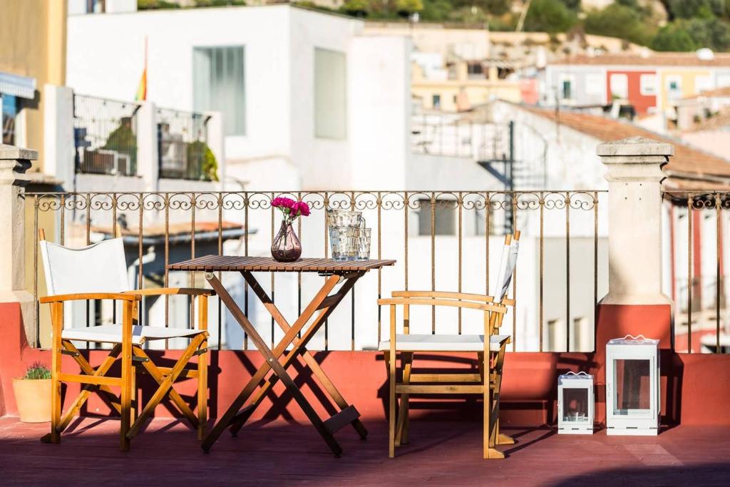 ALC - Stylish Studio with Fantastic Terrace, Old Town ...