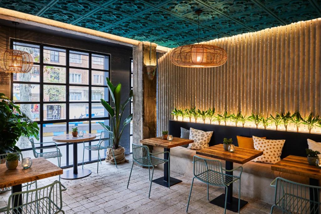 Hotel Indigo Madrid - Princesa by IHG - Resim 12