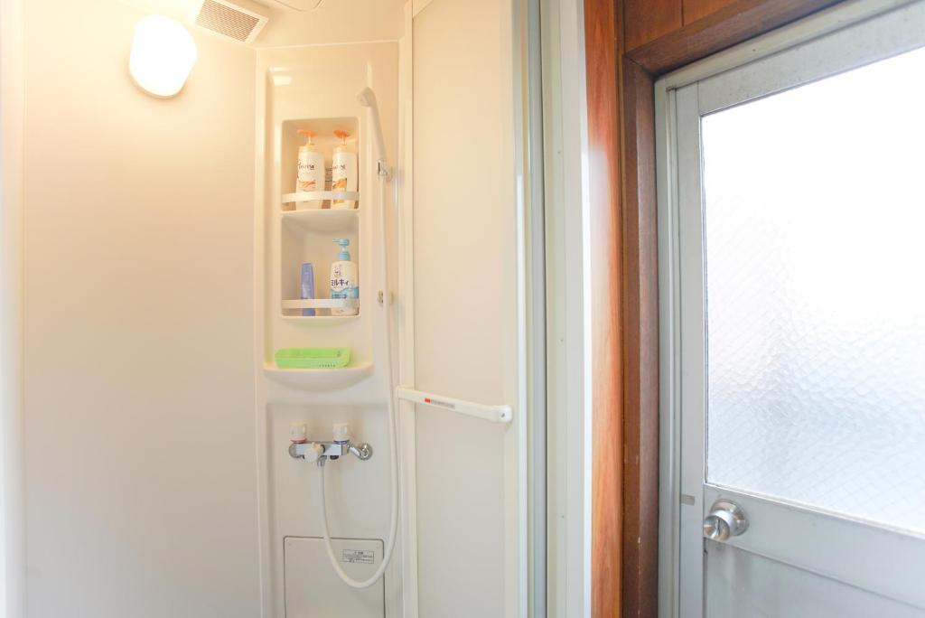 Yoshidoku Inn - Domome1吉德旅館1ドーム前近USJ 直达難波4分心斋桥6分关西機場 - Double Room