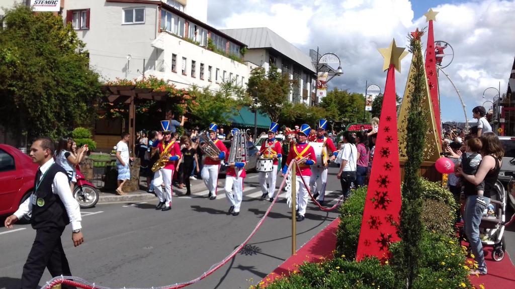  Charmoso apto com vista para o Vale do Quilombo