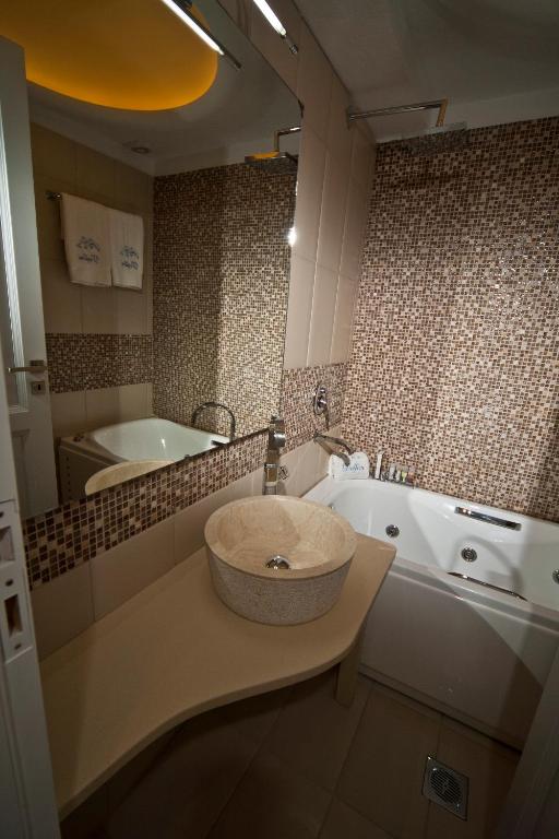 Koupelna v ubytování Delfini Villas