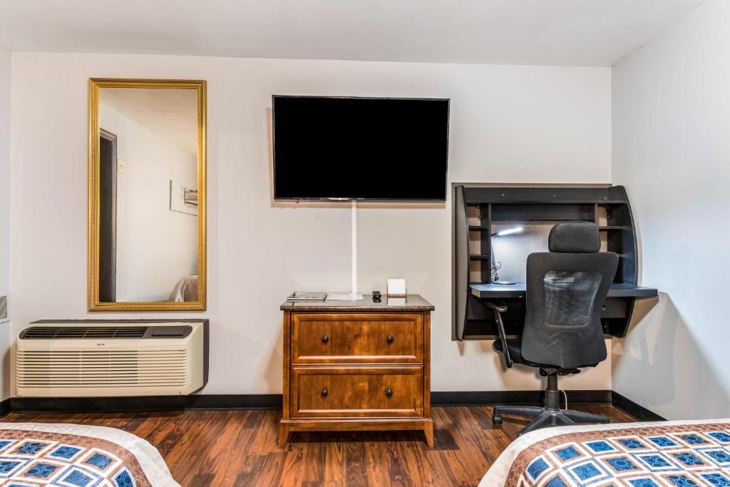 TV a/nebo společenská místnost v ubytování Cottage Inn - Grantville