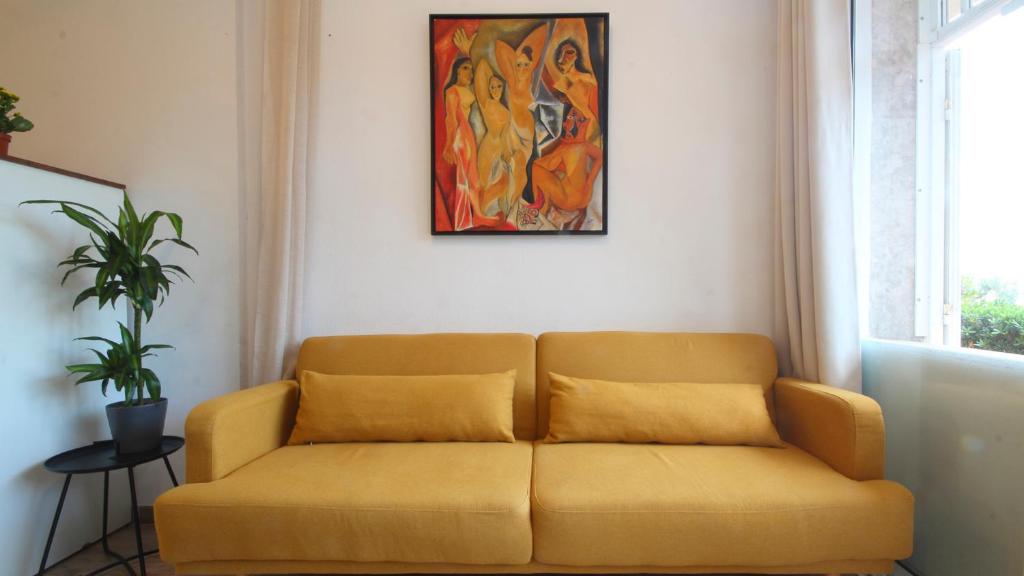 Posezení v ubytování Sunrise Estudio Picasso, con vistas jardín y mar