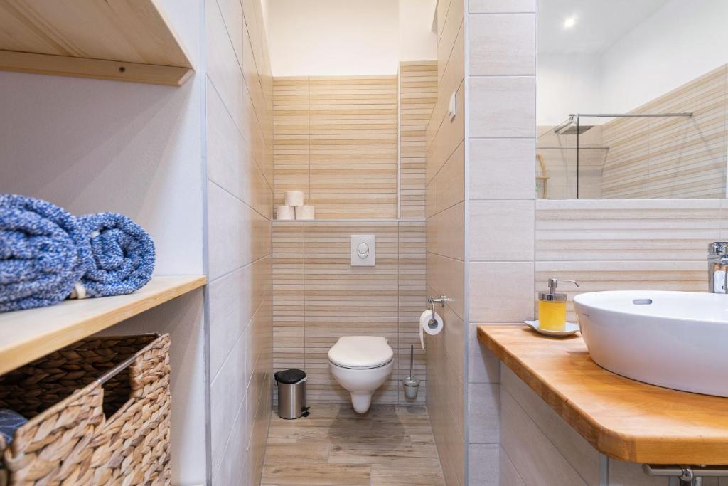 Kúpeľňa v ubytovaní Trendy Grand Boulevard Designer Home