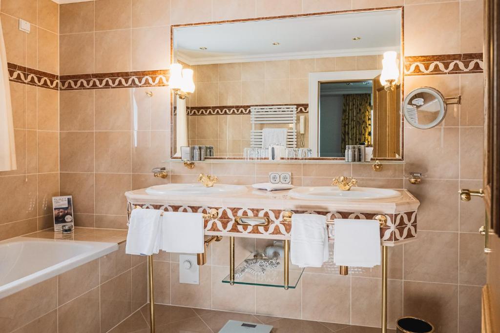 Koupelna v ubytování Hotel Zürserhof