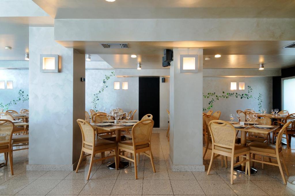 Restaurace v ubytování Maniatis Hotel
