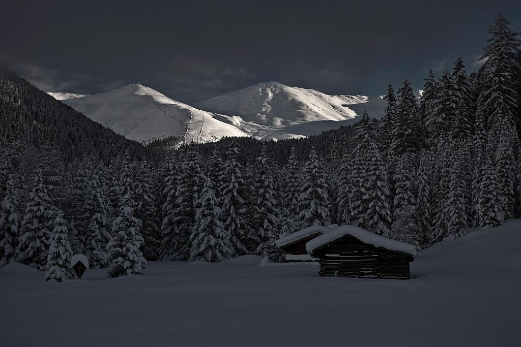 Drei Sonnen Landhaus Reihan v zime