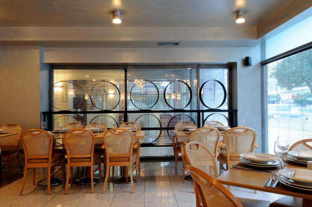 Restaurace v ubytování Maniatis Hotel