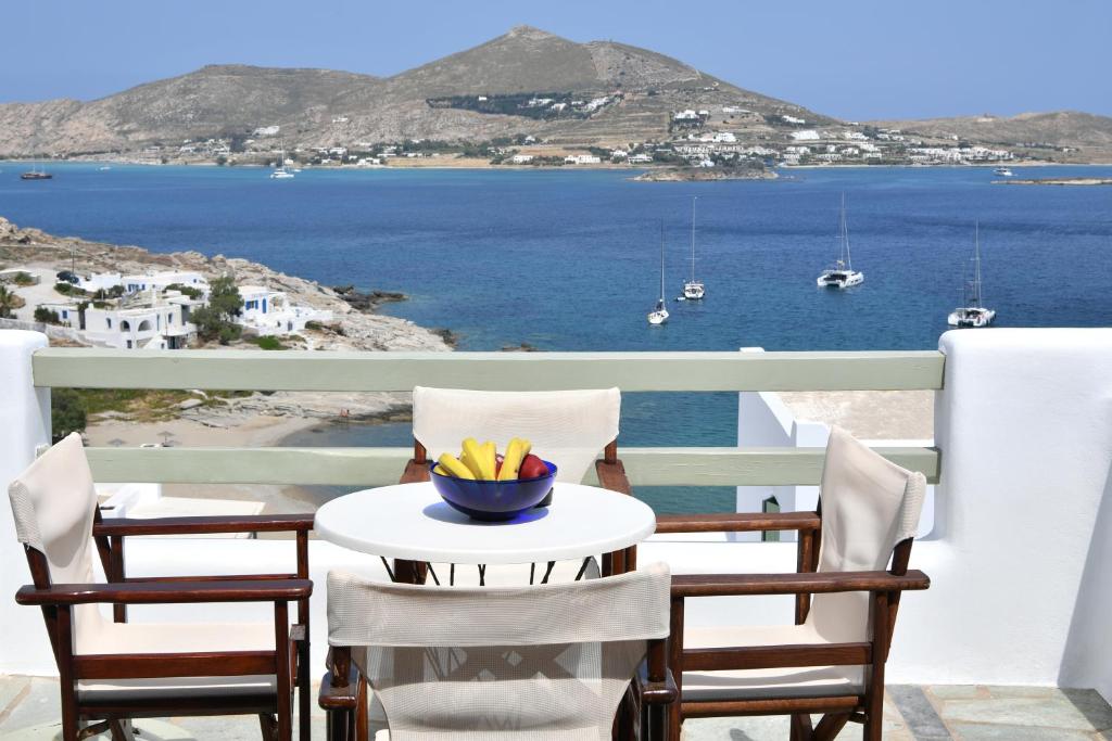 Imagen de la galería de Hara Studios and Apartments, en Naousa
