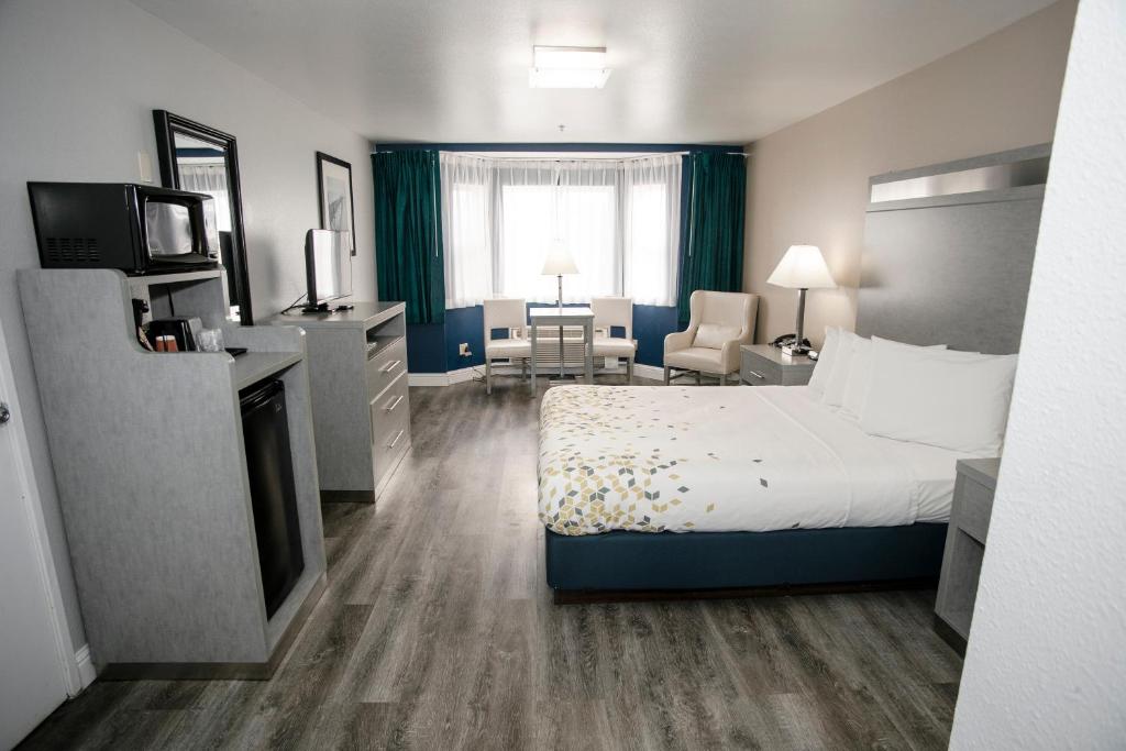 Anchor Beach Inn - Zimmer Mit Queensize-Bett
