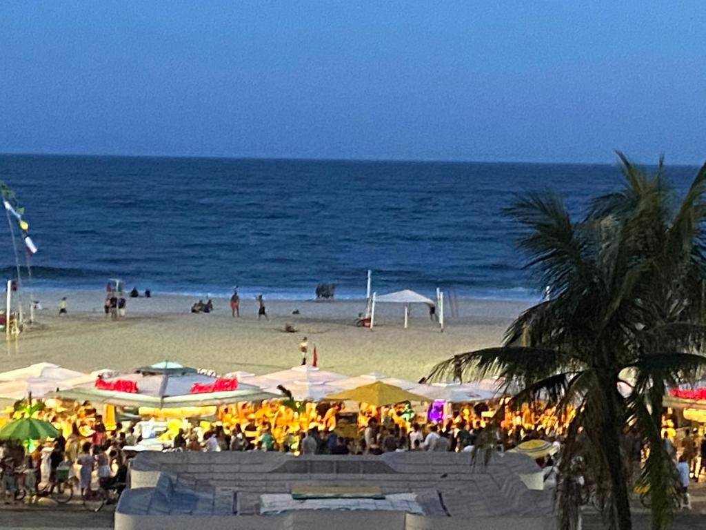  Sobre o mar de Copacabana