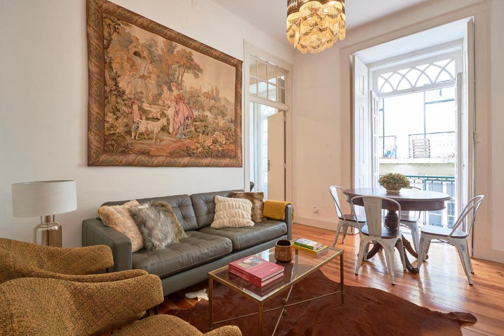 Зона вітальні в Spacious Apartment in the Perfect Lisbon Location, By TimeCooler