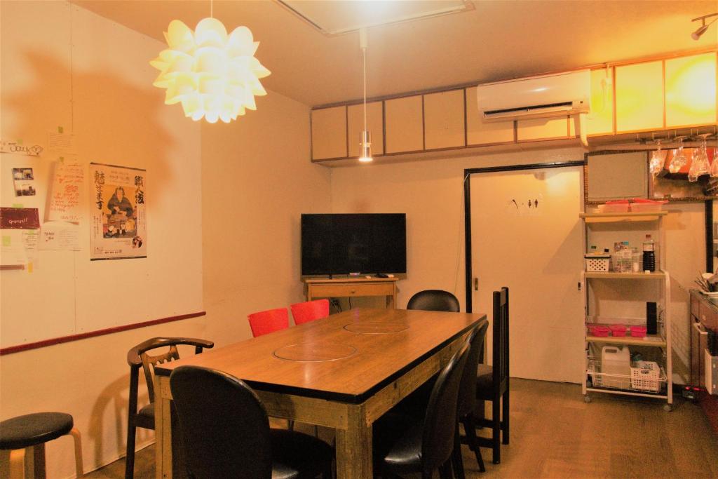Kuchyň nebo kuchyňský kout v ubytování Nomad Hostel Classic