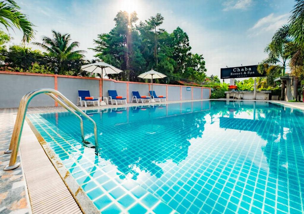 Bazén v ubytování Chabana Resort Bang-tao Beach Phuket- SHA Extra Plus nebo v jeho okolí
