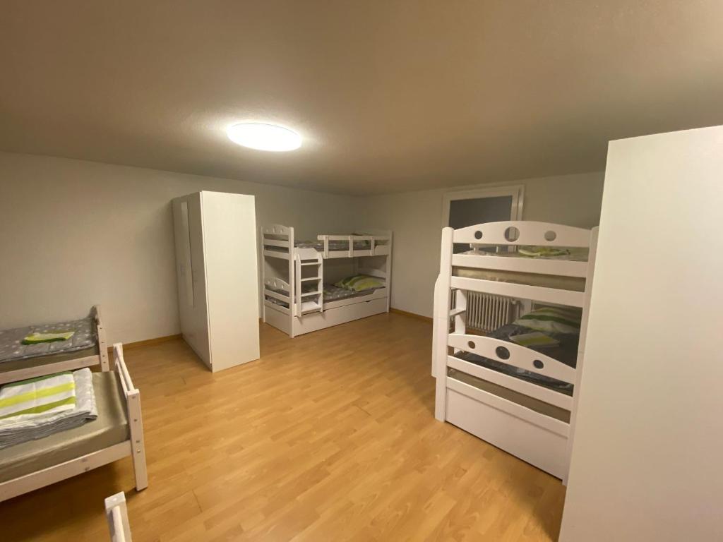 Kuchyň nebo kuchyňský kout v ubytování Hostel Airport