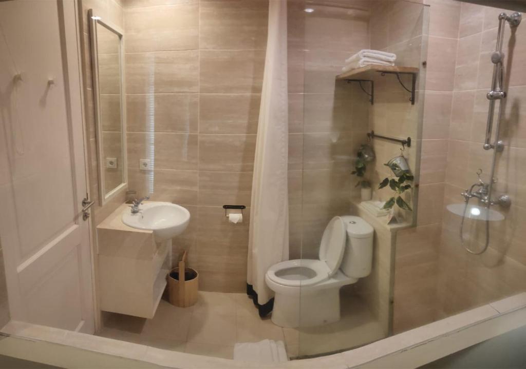 Koupelna v ubytování Amalfi Hotel Seminyak