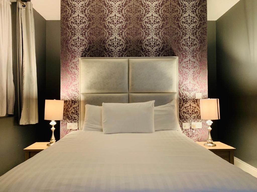 Trafford Hall Hotel Manchester, Trademark Collection by Wyndham - Cottage Room