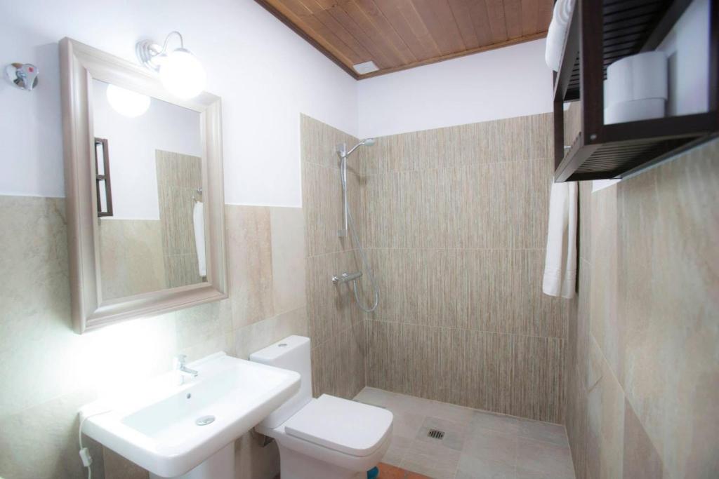 FINCA LAS DEHESILLAS - Double Room With Private Bathroom