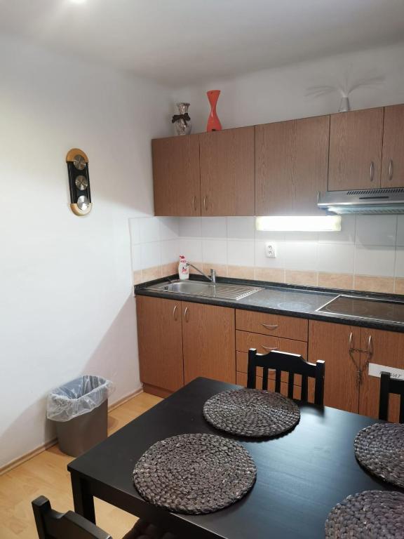 Kuchnia lub aneks kuchenny w obiekcie Apartmán Romance