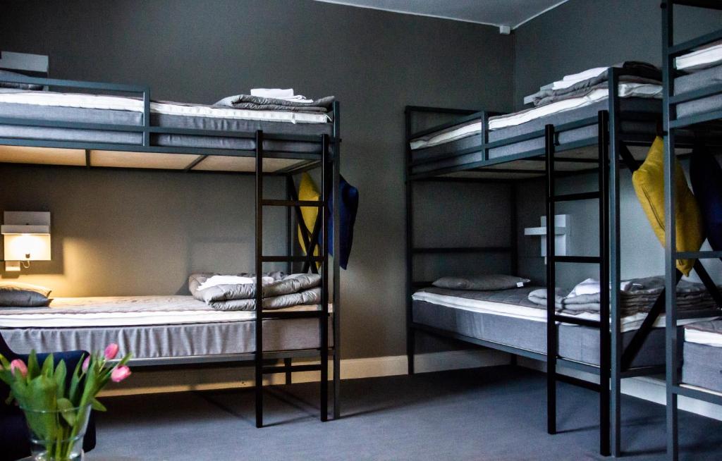 Postel nebo postele na pokoji v ubytování STF Stockholm Skeppsholmen Vandrarhem