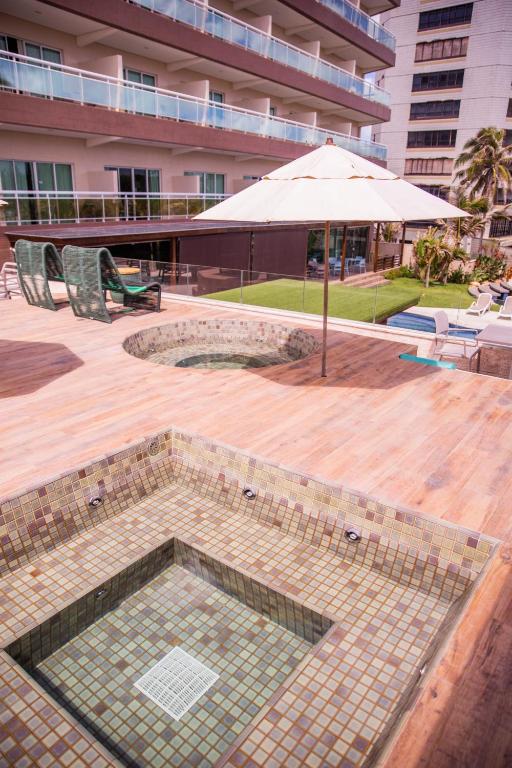  Crocobeach Hotel