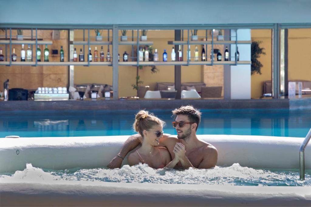 Hosté ubytování Thalassa Beach Resort & Spa (Adults Only)