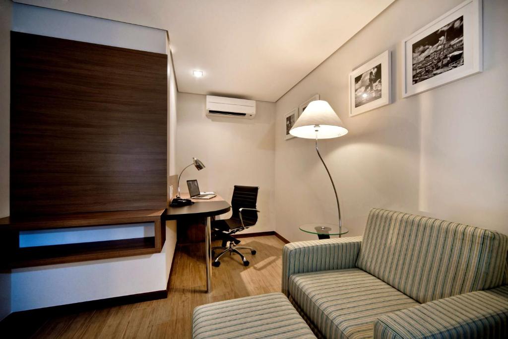 Posezení v ubytování Radisson Hotel Belém
