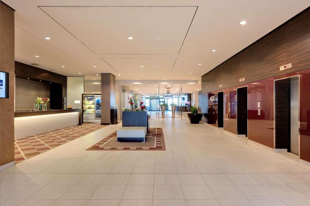 Vstupní hala nebo recepce v ubytování Radisson Blu Hotel Leipzig