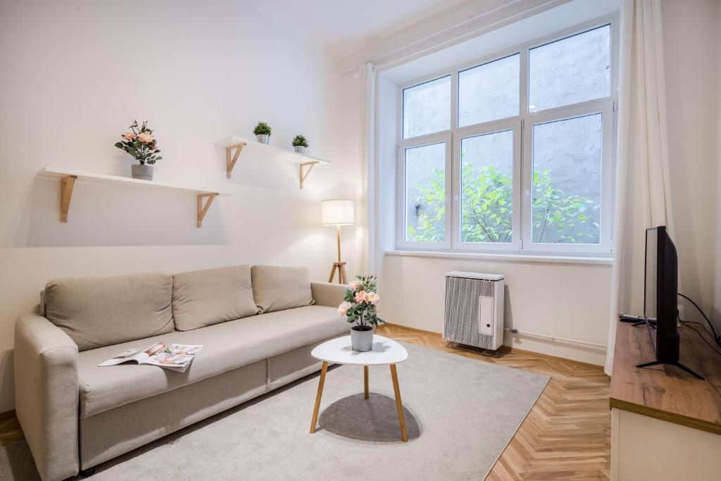 BpR TOFFEE Design Home with A/C 1061 Budapest, 14 Király utca kép - 1