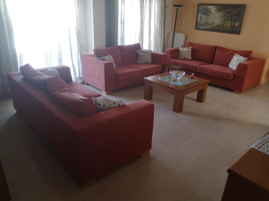 Posedenie v ubytovaní Comfortable Apartment in Kato Toumpa