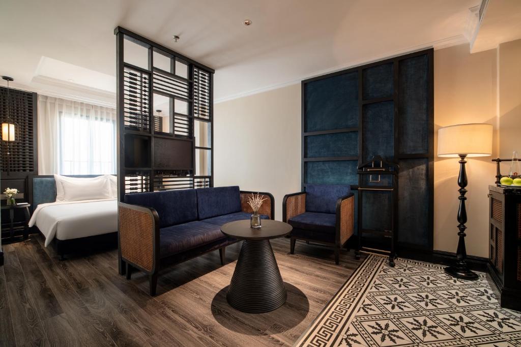 Postel nebo postele na pokoji v ubytování Solaria Hanoi Hotel
