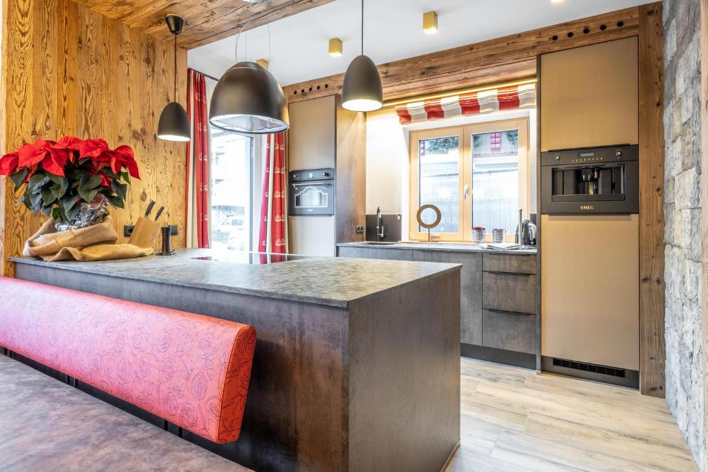 Cuina o zona de cuina de The Kaprun Edition - Luxury Chalets & Style Suites