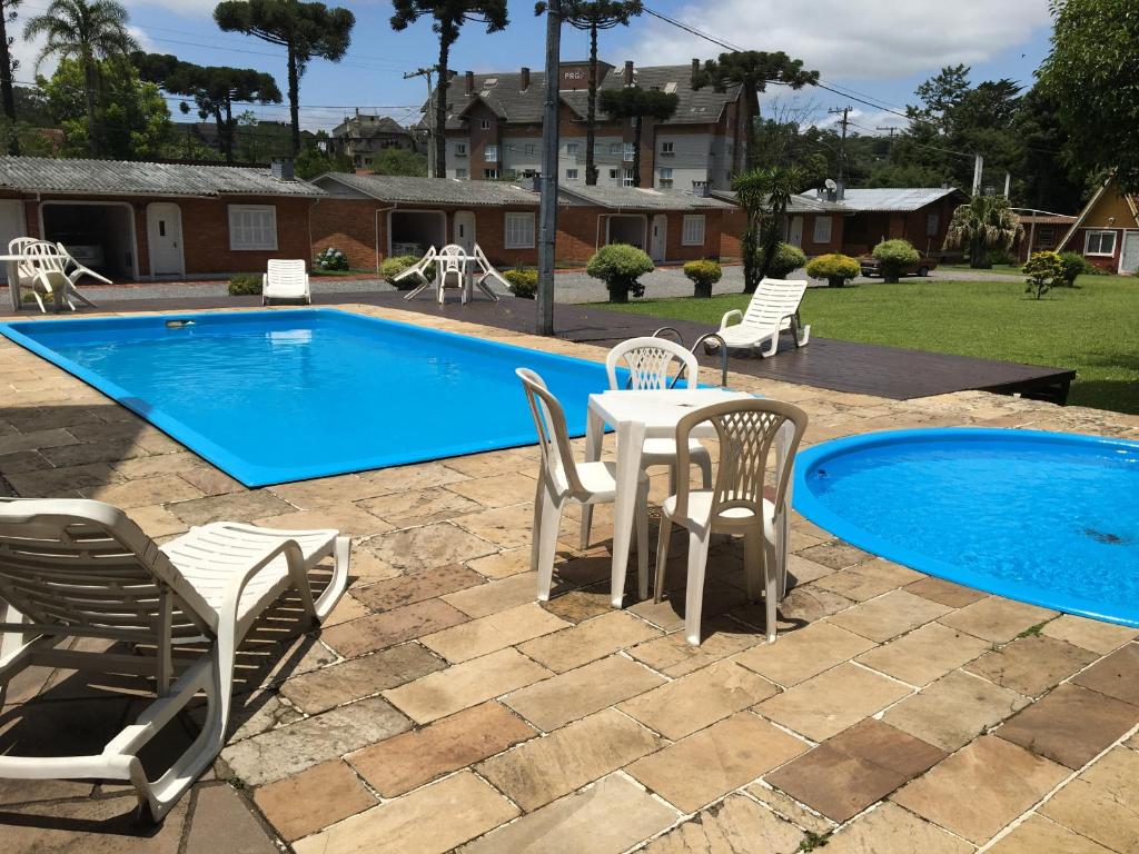 Hotel Galo Vermelho  Hotel Galo Vermelho