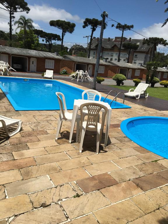 Hotel Galo Vermelho  Hotel Galo Vermelho