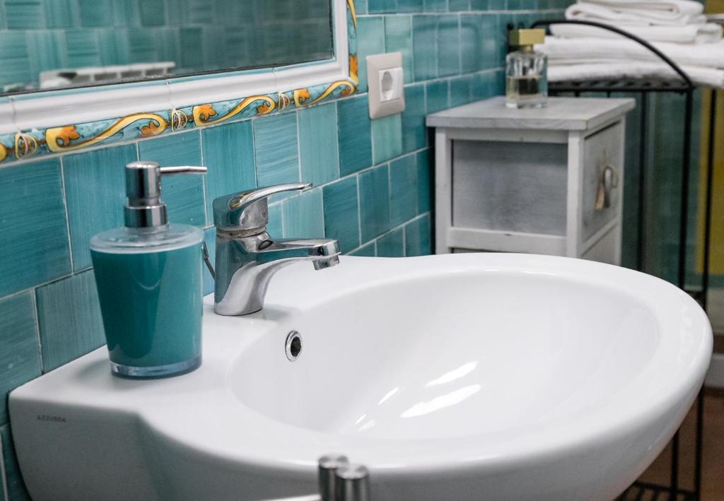 A bathroom at Il Normanno Home