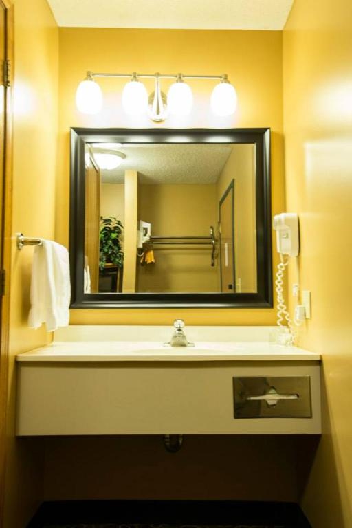 Pine View Resort - Chambre Queen Avec Vue De La Piscine