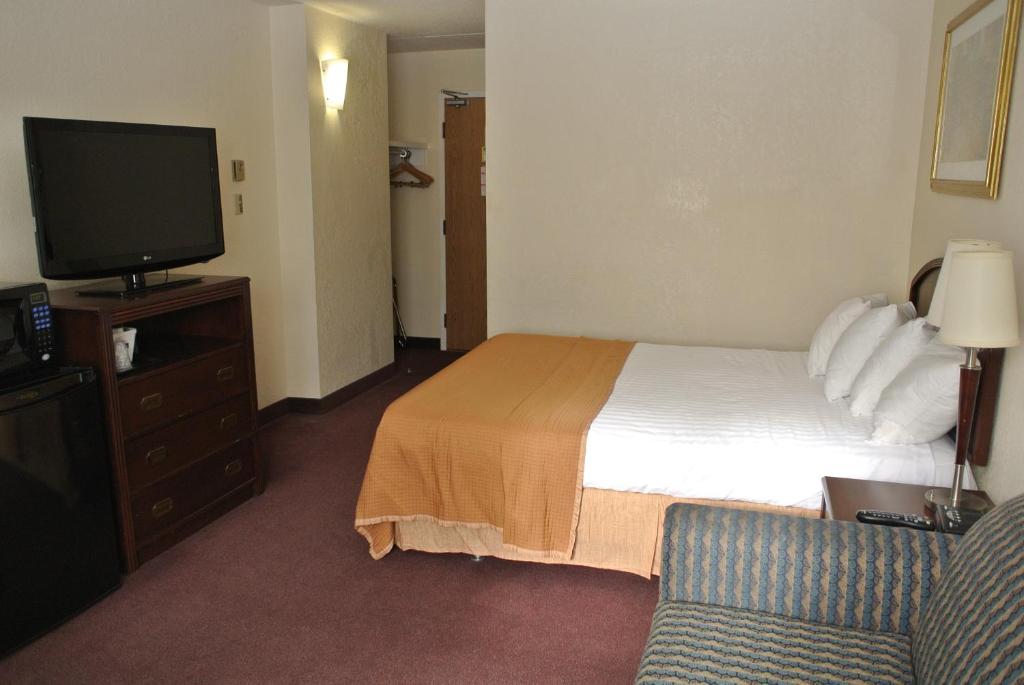 Travelodge by Wyndham Ottawa East - Resim 19